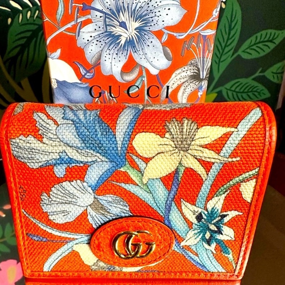 Gucci Limited Edition w/ Box, Dustbag EUC